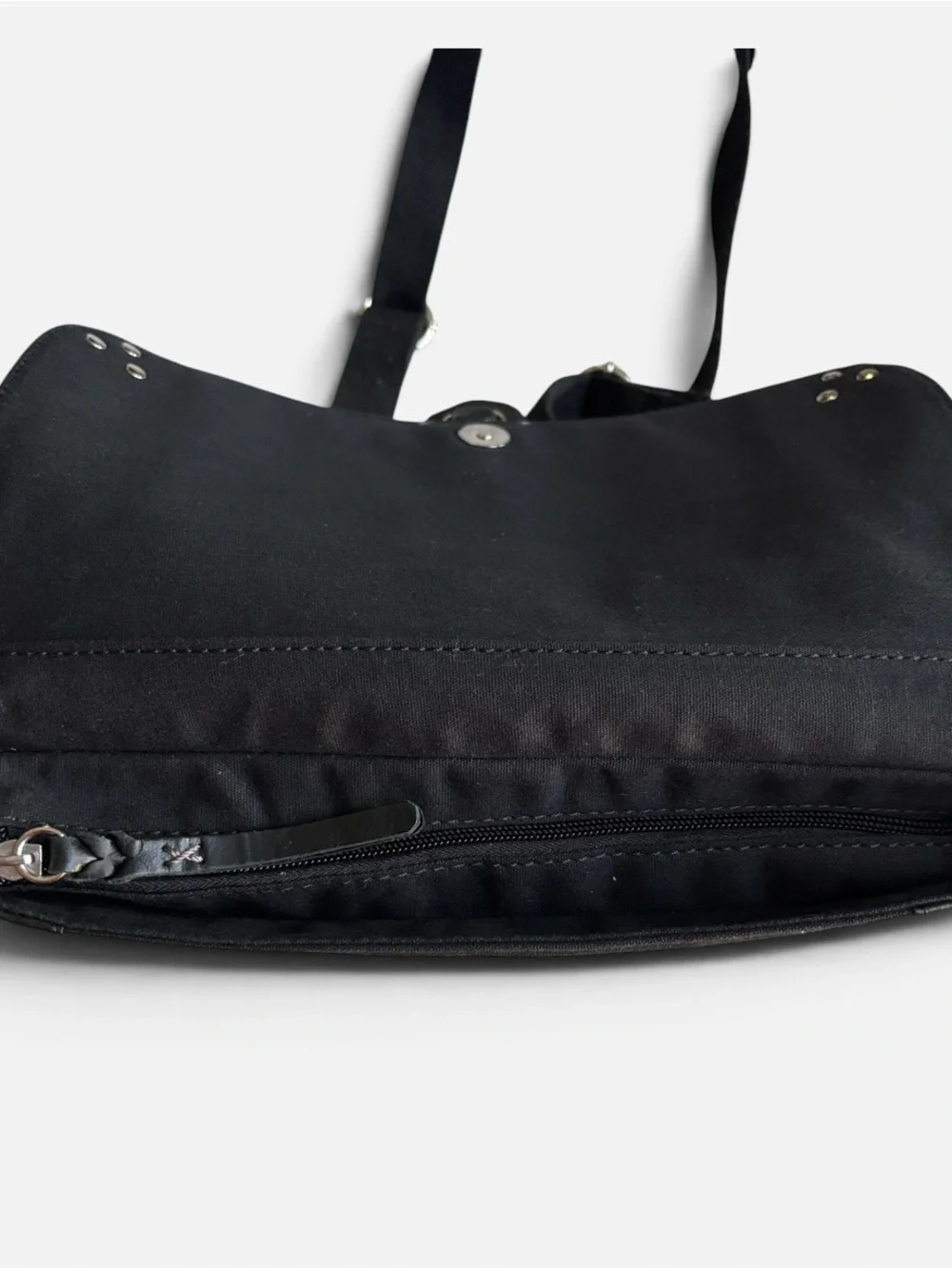 The Sak Blk Leather Convertible Backpack Messenger Boho Goth Gorpcore Aesthetic